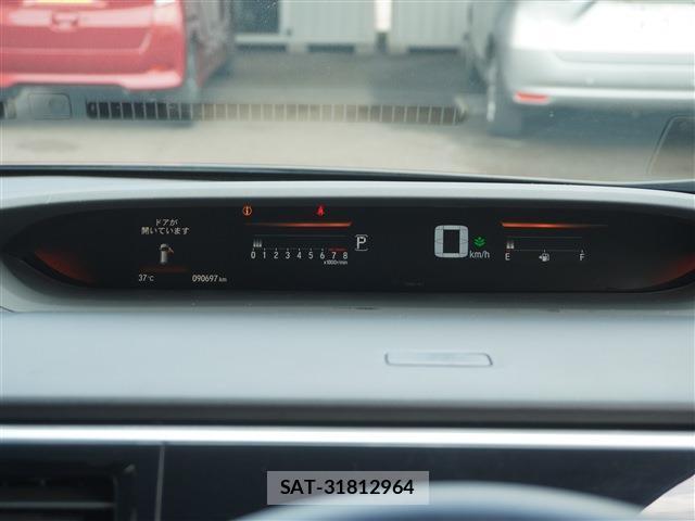 Honda e 2016-08 8280827-9
