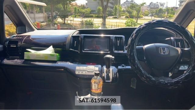 Honda e 2013-11 8281180-2