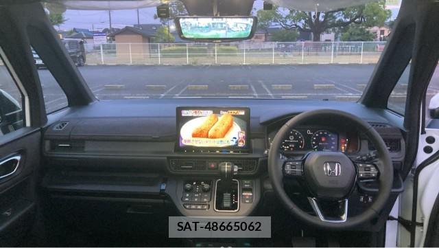 Honda e 2025-02 8281304-2