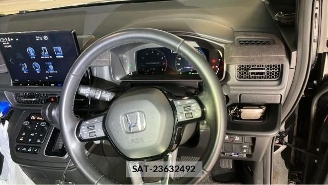 Honda e 2025-05 8281372-16