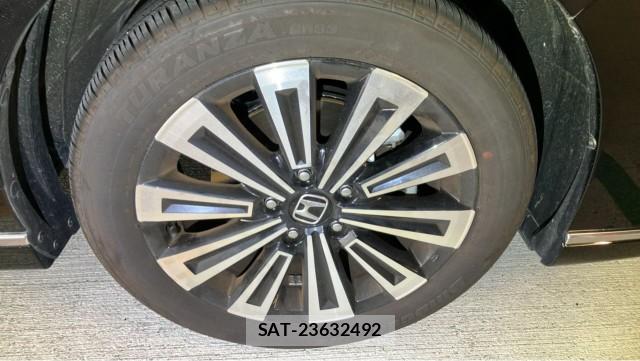 Honda e 2025-05 8281372-8