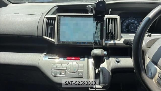 Honda e 2014-09 8282088-4