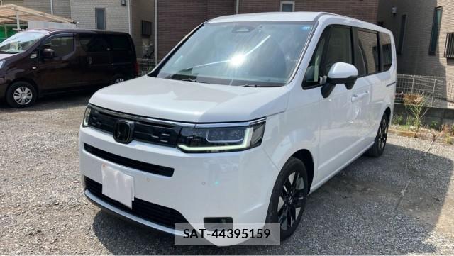 Honda e 2025-03 8282334-0