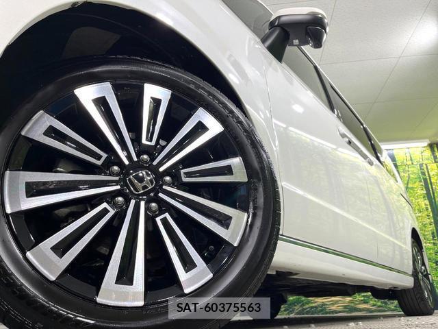 Honda e 2025-03 8283478-13