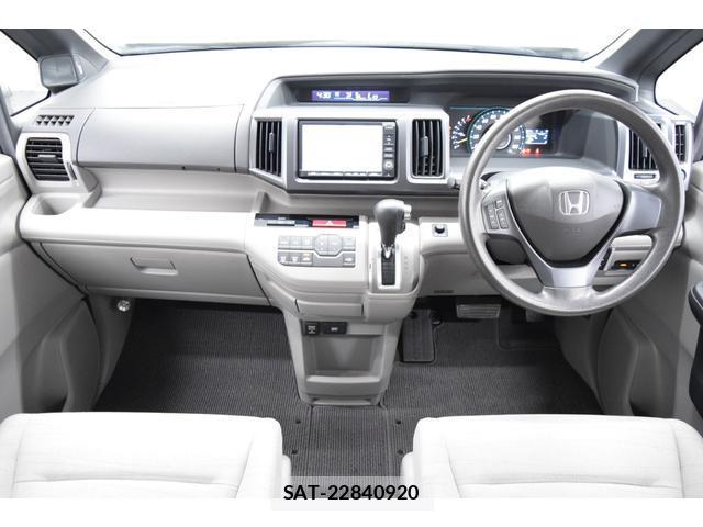 Honda e 2009-11 8284322-10