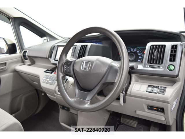 Honda e 2009-11 8284322-16