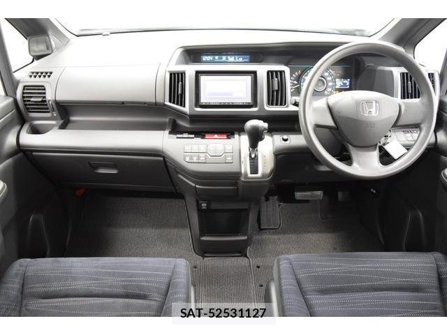Honda e 2011-01 8284323-10
