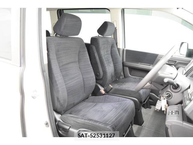 Honda e 2011-01 8284323-15