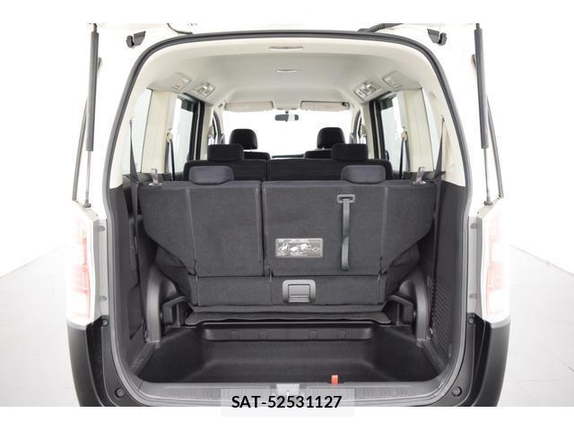 Honda e 2011-01 8284323-19