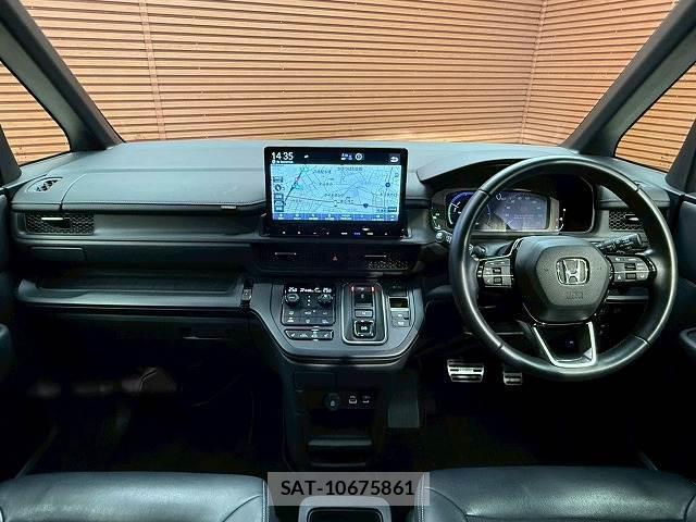 Honda e 2022-05 8284981-2