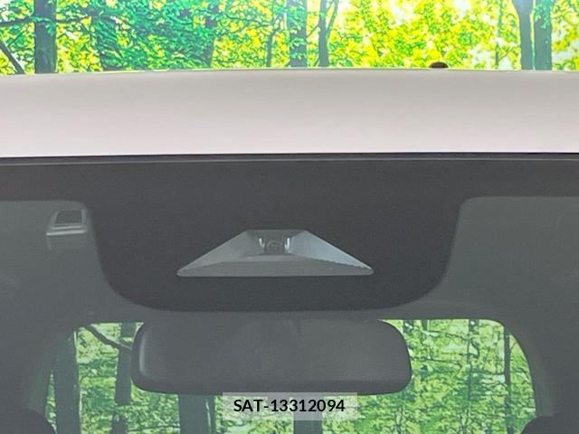 Honda e 2023-11 8285185-5