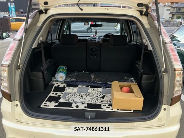 Honda STREAM 2010-01 8277507-9