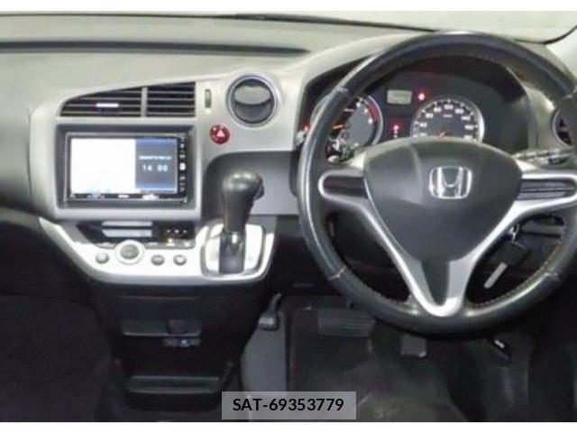 Honda STREAM 2011-07 8278385-2