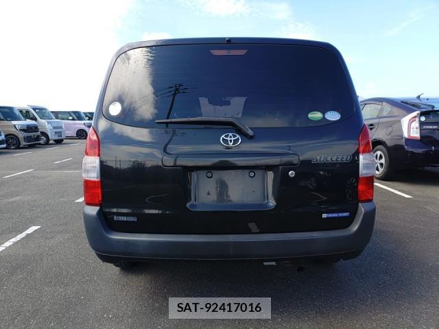 Toyota SUCCEED 2017-07 8277146-3