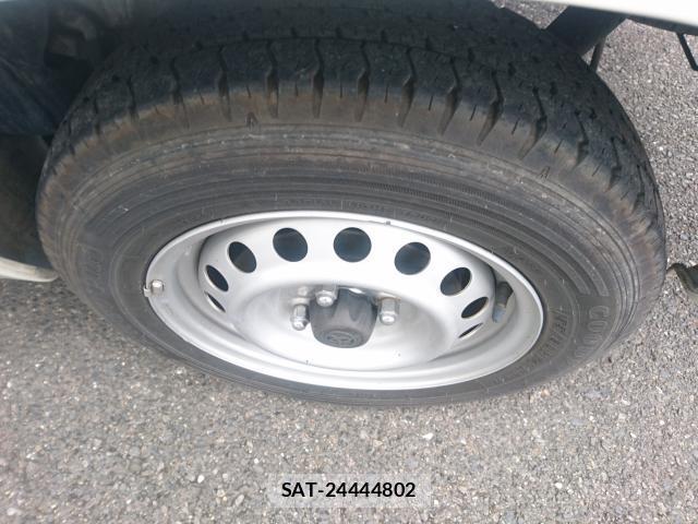 Toyota SUCCEED 2020-07 8277511-19