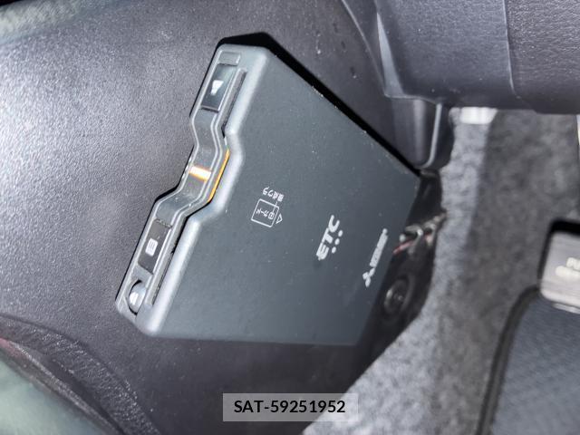 Toyota SUCCEED 2020-07 8280337-17