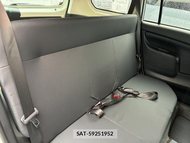 Toyota SUCCEED 2020-07 8280337-5