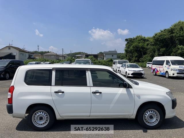 Toyota SUCCEED 2019-07 8281974-2
