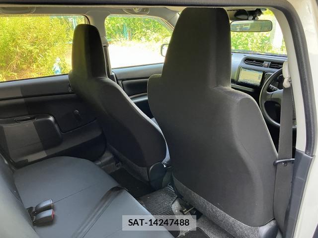 Toyota SUCCEED 2019-07 8283911-5