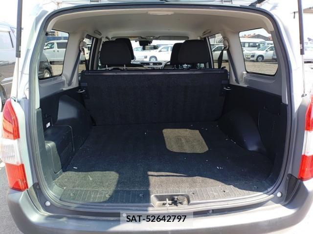 Toyota SUCCEED 2019-07 8285706-5