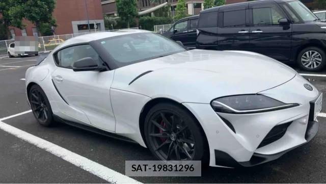 Toyota SUPRA 2023-01 8281567-3