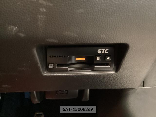 Suzuki SWIFT 2019-07 8276752-2