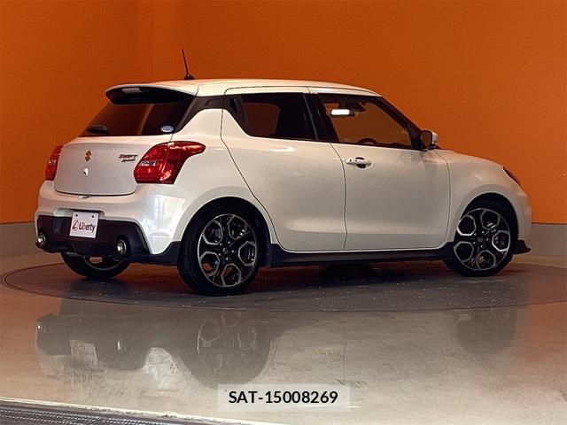 Suzuki SWIFT 2019-07 8276752-6
