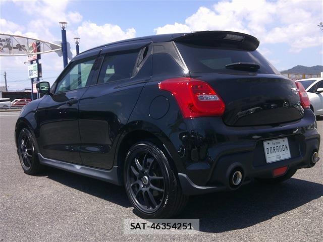 Suzuki SWIFT 2022-04 8281212-7