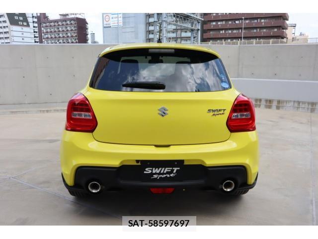 Suzuki SWIFT 2018-02 8283393-1