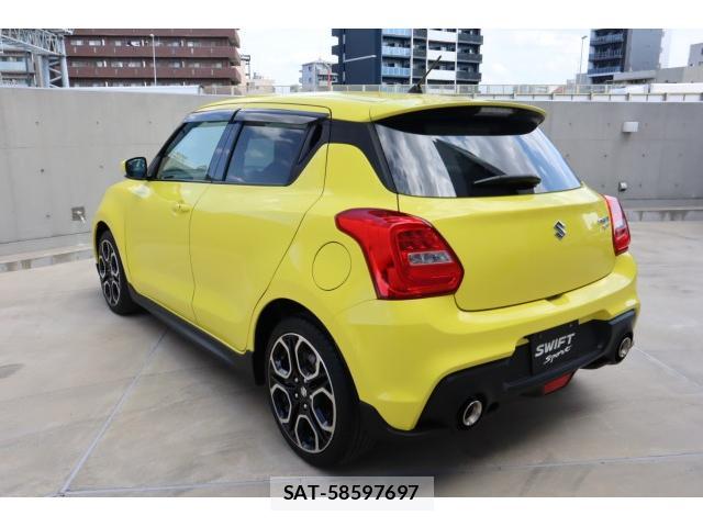 Suzuki SWIFT 2018-02 8283393-14