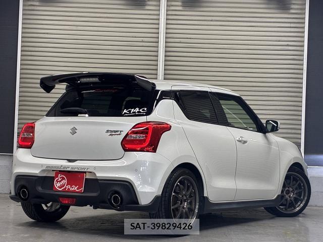 Suzuki SWIFT 2021-03 8283748-1