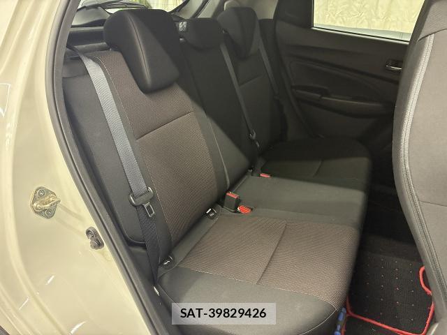 Suzuki SWIFT 2021-03 8283748-13