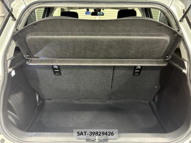 Suzuki SWIFT 2021-03 8283748-15