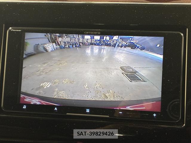 Suzuki SWIFT 2021-03 8283748-18