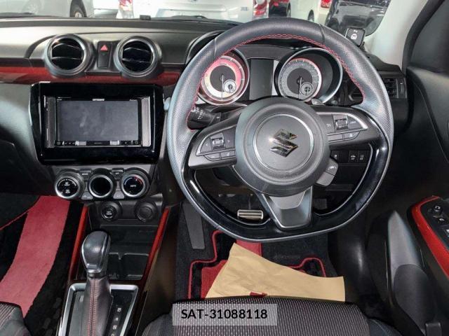Suzuki SWIFT 2018-08 8284382-2