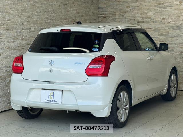 Suzuki SWIFT 2017-09 8279207-4