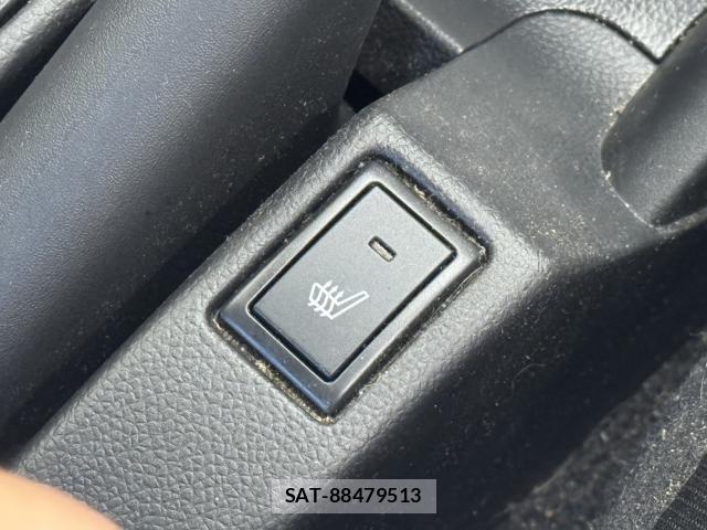 Suzuki SWIFT 2017-09 8279207-8