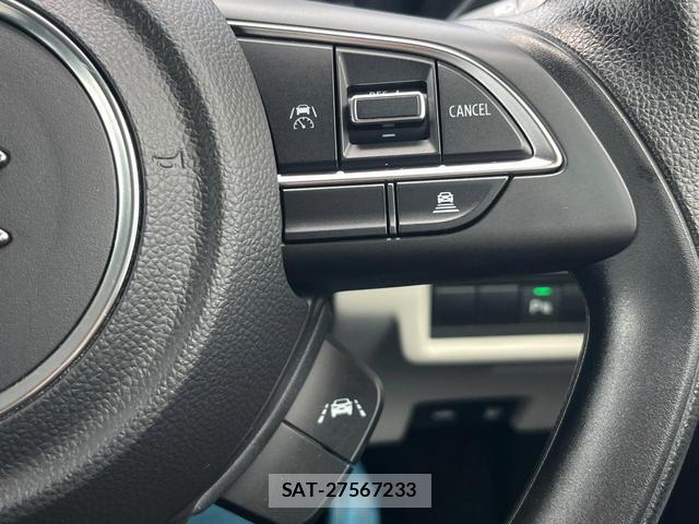 Suzuki SWIFT 2024-08 8279583-4