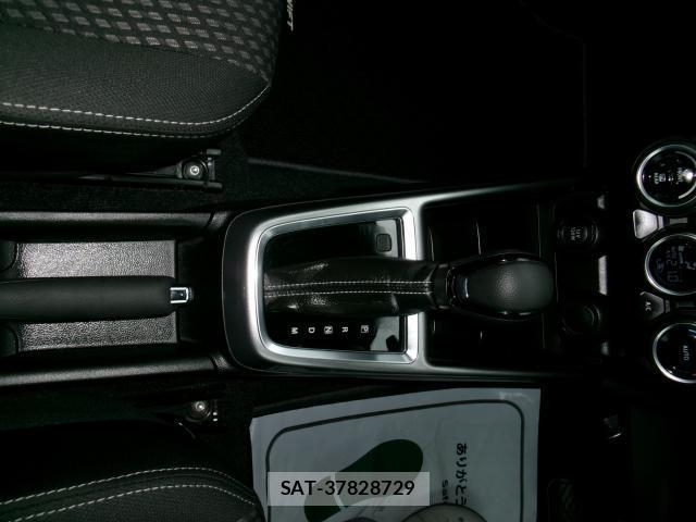 Suzuki SWIFT 2017-10 8279951-15