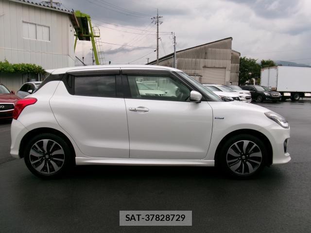 Suzuki SWIFT 2017-10 8279951-3