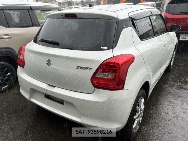 Suzuki SWIFT 2021-06 8280307-1