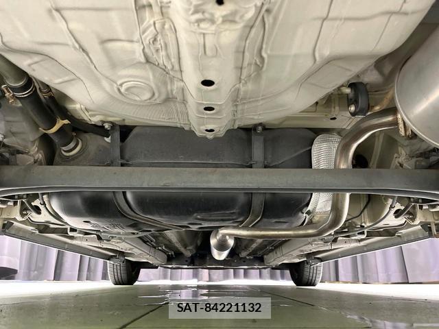 Suzuki SWIFT 2015-09 8283972-18