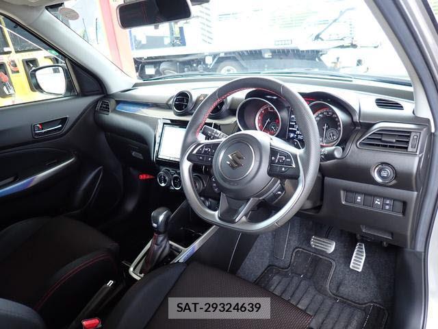 Suzuki SWIFT 2025-09 8285604-9