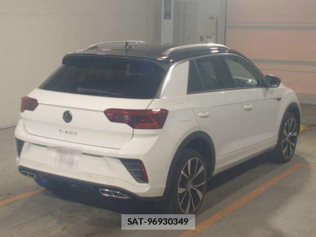 VolksWagen T-ROC 2022-10 8284376-1