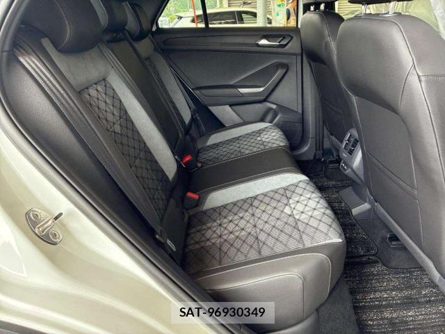 VolksWagen T-ROC 2022-10 8284376-6