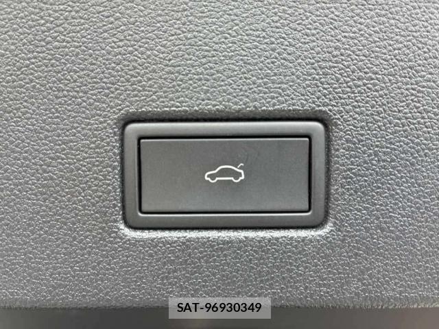 VolksWagen T-ROC 2022-10 8284376-9