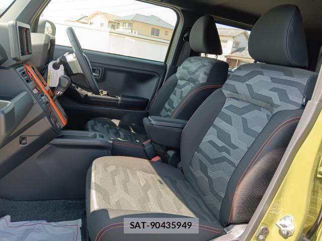Daihatsu TAFT 2024-11 8277178-9