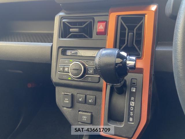 Daihatsu TAFT 2020-07 8283490-9