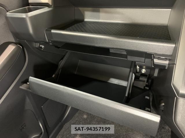 Daihatsu TAFT 2026-06 8285571-3