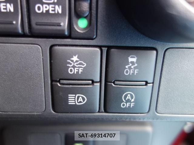 Toyota TANK 2019-04 8277231-10